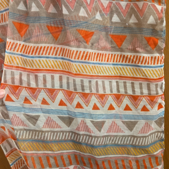 Colorful Geometric Patterned Scarf - Picture 2 of 3